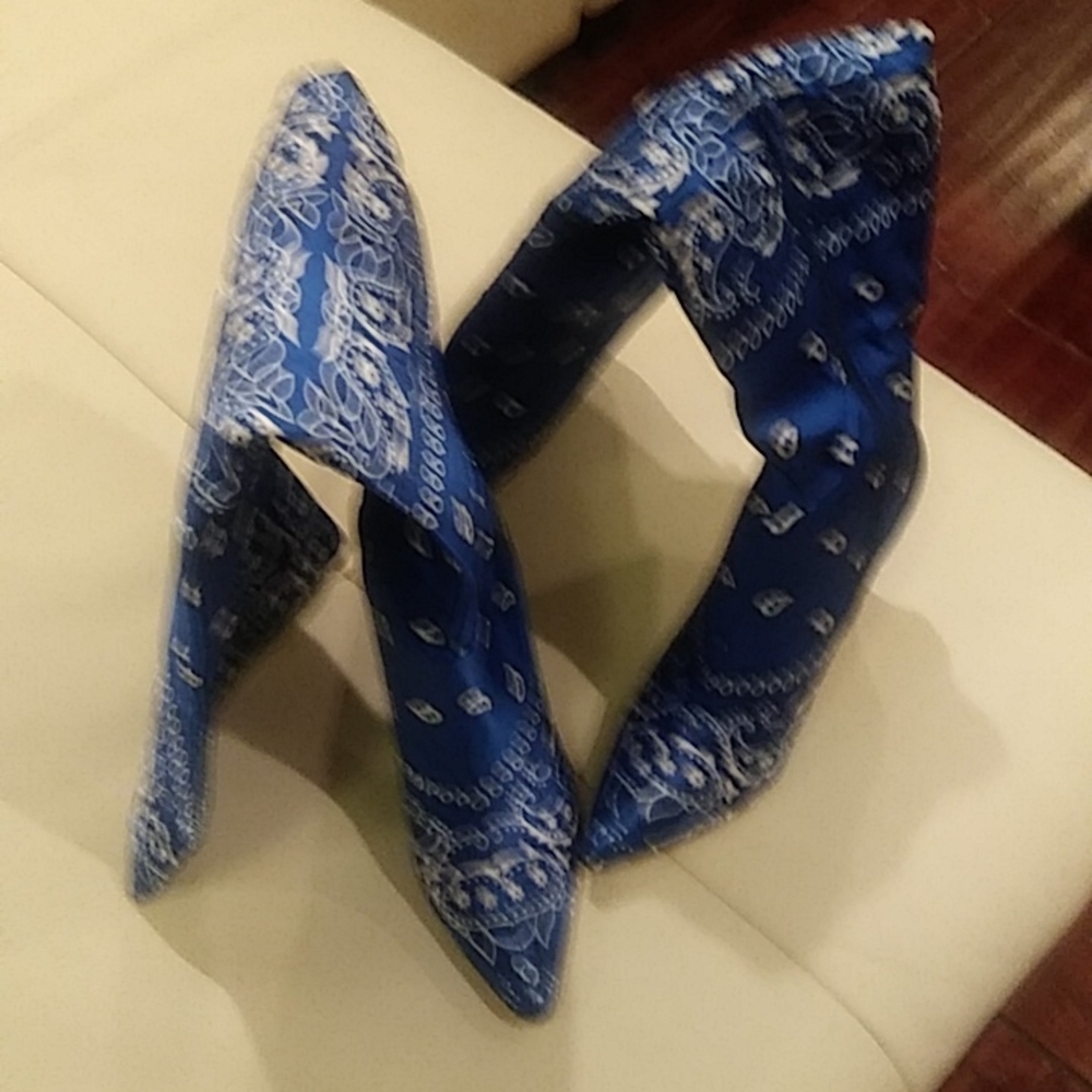 Lady Heels - Picture 3 of 3
